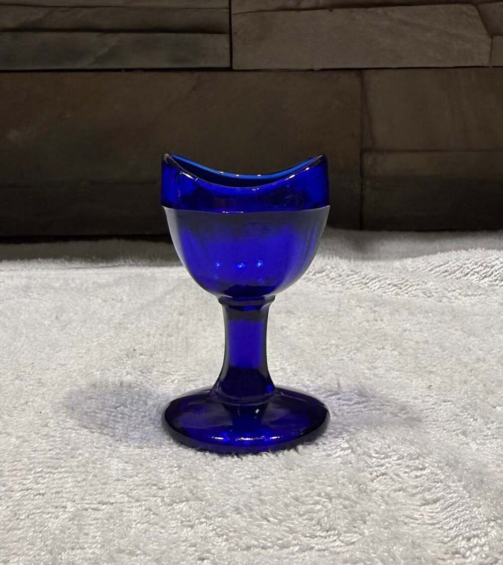 Westmoreland Glass Cobalt Blue Pedestal Eye Wash Cup